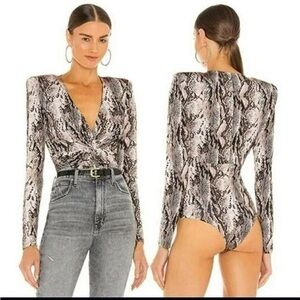$396 L'AGENCE Alexis Twist Front Bodysuit in Natural Brown Python Size M Medium